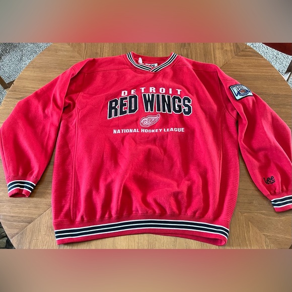 Lee Other - Vintage Red Wings Lee Sport Crewneck